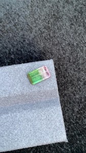 Pierre précieuse naturelle de tourmaline pastèque bicolore, taille émeraude, pierre brute certifiée IGI, couleur claire pour la fabrication de bijoux fins - Product Image 6