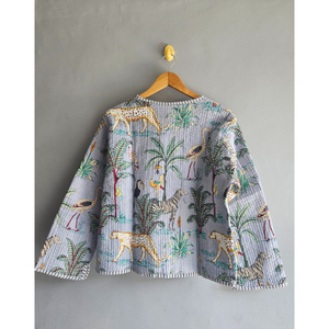 เสื้อแจ็คเก็ตบอมเบอร์ผ้าฝ้ายพิมพ์ลายแบบควิลท์  แบบสองด้านใส่ได้  เสื้อคลุมกันหนาวน้ำหนักเบาสำหรับผู้หญิง  เสื้อแจ็คเก็ตควิลท์ ของขวัญสำหรับเธอ - Product Image 6