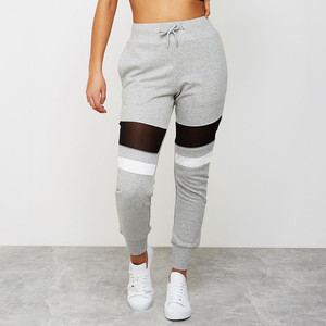 Ensemble de survêtement pour femme respirant et personnalisé, de qualité supérieure, tendance, style streetwear, vente en gros, collection 2026 - Product Image 3