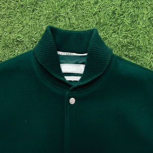 Veste universitaire personnalisée unisexe en laine avec manches en cuir, veste de baseball brodée style streetwear - Product Image 2