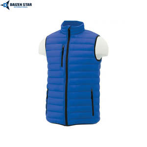 เสื้อกั๊กผู้ชายสำหรับฤดูหนาว ผ้าขนสัตว์ สไตล์สตรีทแวร์ ทรงพัฟเฟอร์ ซิปแบบตั้ง ปิดด้วยซิป ลายเรียบ ป้องกันรังสียูวี เป็นมิตรกับสิ่งแวดล้อม กันลม ผลิตจากโพลีเอสเตอร์ 100% - Product Image 3