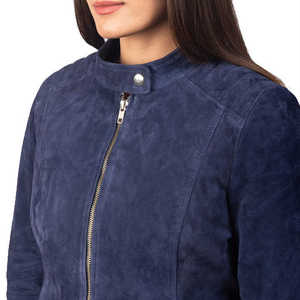 Veste en cuir streetwear pour femme, design personnalisé, vêtement d'extérieur doux et de qualité supérieure, style motard tendance - Product Image 3
