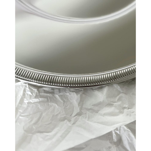 Offre Exceptionnelle : Assiettes de Présentation en Métal, Acier Inoxydable Poli Brillant – Vaisselle et Accessoires de Table Élégants - Product Image 4