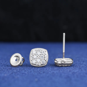 Boucles d'oreilles de luxe personnalisées pour mariage, style Ice Out, avec grappe carrée, en or blanc massif et diamant de laboratoire CVD HPHT, à fermoir à vis - Product Image 1