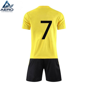 Nuevo Uniforme de Fútbol para Hombre, Diseño Personalizado de la Mejor Calidad para Entrenamiento y Servicio OEM ODM, Ropa Deportiva - Product Image 3