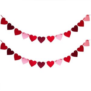 Ghirlanda di 48 Cuori Rossi e Rosa, Decorazioni per Matrimoni e Anniversari, Striscioni in Feltro per Caminetto, San Valentino - Product Image 1