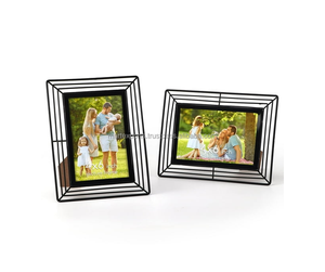 Marco de fotos de metal Nuevo diseño decorativo Marco de fotos de calidad superior Marco DE FOTOS decorativo con estilo clásico para la venta - Product Image 1