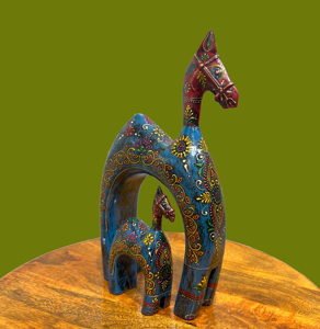 Juego de Caballo Madre e Hijo de Madera Hecho a Mano |   Par de Figuras de Caballos Pintadas Étnicas |   Pieza Decorativa Artesanal India - Product Image 5
