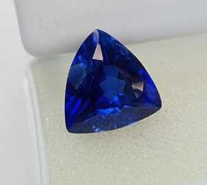 พลอยแทนซาไนต์สีน้ำเงินทรงทริลเลียน รูปทรงสามเหลี่ยม  ธรรมชาติ  ไม่ได้ประดับติดตั้ง  รับรองโดยบุคคลที่สาม  หายาก สำหรับทำเครื่องประดับ - Product Image 6