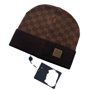 หมวกอุ่นไฟฟ้าใช้แบตเตอรี่แบบชาร์จไฟได้สำหรับผู้ชายและผู้หญิง - Product Image 3