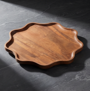 Plateau de service en bois en forme de fleur, en bois de manguier foncé, plateau décoratif avec un design à contour festonné, vente en gros - Product Image 5