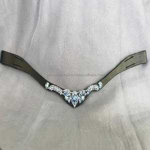 Luxe Nouveau Design Argent et Turquoise Aqua Crystal Curve Wave Shape Black Leather Horse Brow Band dans toutes les tailles personnalisées - Product Image 1
