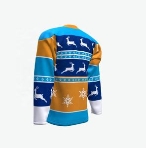 เสื้อฟุตบอลแห้งเร็วแบบกำหนดเองได้ ชื่อแบรนด์ตามสั่ง โพลีเอสเตอร์ 100% คุณภาพสูง พิมพ์ลายแบบซับลิเมชั่นเต็มตัว ชุดกีฬาสำหรับฝึกซ้อมแบบกำหนดเอง - Product Image 3