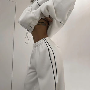 ชุดเซ็ตฮู้ดดี้ครอปทรงหลวมสีชมพูแบบมีซิป ผ้าหนานุ่ม พร้อมกางเกงขายาวทรงหลวมไหล่ตก - Product Image 5