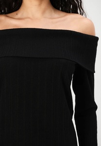 Haut de sport respirant en modal pour femme, coupe ajustée, à manches longues et épaules dénudées, avec logo personnalisé sur le devant, idéal pour le yoga et le fitness - Product Image 2