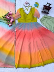 Ensemble Anarkali indien traditionnel avec dupatta, couleurs arc-en-ciel, pour femme, idéal pour les fêtes et mariages, en faux georgette, coupe droite, longueur au sol - Product Image 3