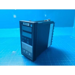 RKC C400FD07-V*CP เครื่องควบคุมอุณหภูมิแบบดิจิตอล ใช้เป็นอะไหล่อุปกรณ์เซมิคอนดักเตอร์รุ่นเก่า - Product Image 3