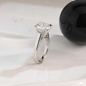 Bague solitaire de promesse en diamant rond de 2,02 carats, cultivé en laboratoire, scintillant, pour femme, en or blanc 14 carats, cadeau de mariage pour la mariée - Product Image 3