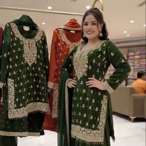 Ensemble de robe Sharara en soie GMY de luxe avec dupatta à bordure en dentelle prête à porter – Fabricant de vêtements ethniques entièrement cousus - Product Image 1