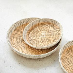 Plateau de service rond en rotin tissé à la main, panier de rangement en rotin naturel, plateaux de rangement pour la maison - Product Image 6
