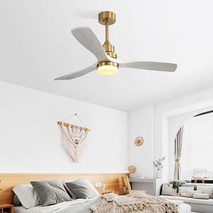 Ventilatore da soffitto da interno Gold da 52 pollici con luce LED dimmerabile, telecomando a 6 velocità, 3 pale in legno, motore DC reversibile per soggiorno - Product Image 3