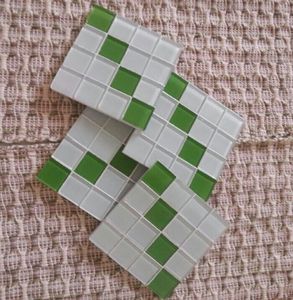 Ensemble de dessous-de-verre en mosaïque de verre carrée en forme de fleur de tulipe, tapis de protection de surface de table, support de boisson résistant à la chaleur pour verrerie - Product Image 2