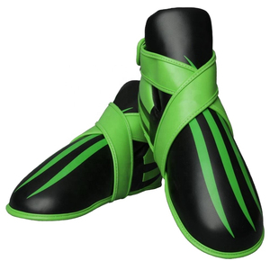 Chaussures semi-contact en cuir PU de haute qualité avec logo personnalisé pour le karaté, confortables et aux designs sur mesure pour la boxe et le taekwondo - Product Image 1