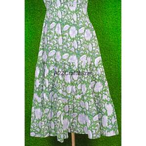 Tunique mi-longue décontractée à épaules dénudées, faite main, moulante, féminine, imprimé floral élégant, écologique, confortable, pour fête et plage - Product Image 5