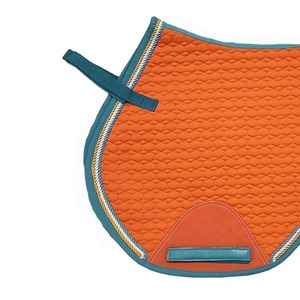Tapis de selle et couvertures d'équitation personnalisés en tissu polaire, couleurs et logo sur mesure, tapis de selle équestre couleur orange personnalisée - Product Image 2