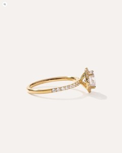 Anillo de compromiso, boda, fiesta, promesa o aniversario de plata de ley 925 chapado en oro amarillo con moissanita tallada en halo y engaste de garras para ella - Product Image 2