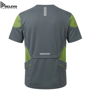T-shirt tactique premium pour homme, gris ardoise et vert fluo, à manches courtes avec logo sur la poitrine, empiècements en mesh et bandes réfléchissantes - Product Image 2