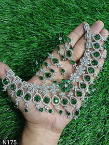 Conjunto de joyería nupcial de diamante americano clásico, collar y pendientes de dos piezas para boda, estilo clásico de moda - Product Image 3