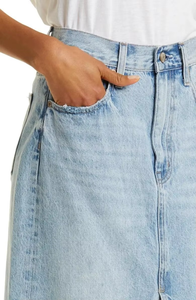 Minifalda de Mezclilla Personalizada al por Mayor de Alta Calidad OEM para Mujer, Falda Vaquera Vintage de Cintura Alta con Abertura Frontal, Lavado Azul Claro - Product Image 4