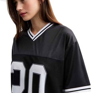 Camiseta de fútbol americano con cuello en V de gran tamaño personalizada para mujer, Top de manga corta con estampado personalizado, lo mejor para ropa de calle y ropa deportiva - Product Image 4