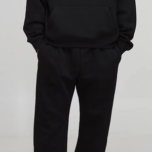 Conjunto Deportivo de Dos Piezas Personalizado con Diseño OEM, Sudadera Ajustada de Algodón Grueso y Pantalones Deportivos Bordados para Hombre - Product Image 3