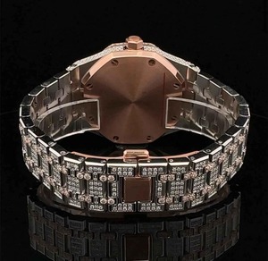 Montre en acier inoxydable de qualité supérieure, plaquée or rose, sertie de diamants Moissanite VVS, style Hip Hop Antique Premium, disponible à la vente - Product Image 6