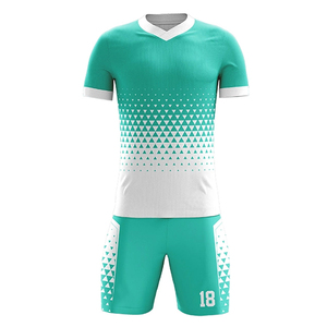 Ensemble de football pour adultes au design unique, classique, anti-transpiration, pour l'extérieur, aux couleurs contrastées avec découpe de logo automatisée - Product Image 1
