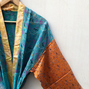 Kimono de lujo para mujer, ligero, al por mayor, estilo sari, colorido, para resort, ropa de playa, de seda, con cuello en V, largo completo - Product Image 1