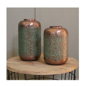 Hermoso Florero de Aluminio Galvanizado para Decoración de Hogar, Hotel y Restaurante - Product Image 1