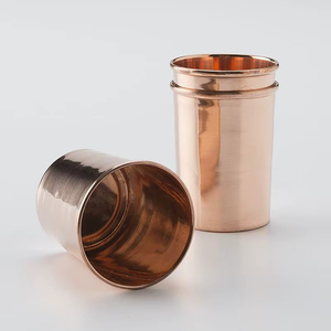 Verres en cuivre haut de gamme, gobelets modernes en métal pour eau, jus, cocktails, durables, réutilisables, pour la cuisine et la salle à manger. - Product Image 1