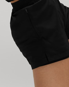 Shorts de sport noirs respirants pour femmes 2026, taille élastique, en tricot Spandex Polyester, coupe régulière, couleur unie, taille mi-haute - Product Image 4