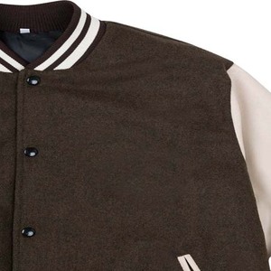 แจ็คเก็ตเบสบอลสไตล์ไฮสตรีท ปกคอพับได้ สำหรับผู้ชาย แบบ OEM สั่งทำป้ายเชนีล แจ็คเก็ตเบสบอลแบบวิทยาลัยสำหรับผู้ชาย - Product Image 4