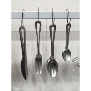 Juego de cubiertos de oro de lujo moderno Diseñador Grueso Occidental Portátil Mango largo Cuchara Tenedor Cuchillo para un estilo de vida ocupado en movimiento - Product Image 4