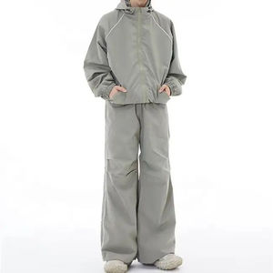 Nouvel Arrivage Ensemble Survêtement Unisexe Deux Pièces Décontracté Léger en Nylon/Polyester avec Coupe-Vent Zippé pour l'Automne - Product Image 1