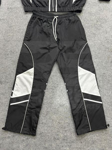 Chándal Cortavientos al por Mayor, Pantalón y Chaqueta 100% Nailon con Líneas Reflectantes, Diseño Más Reciente, Chándal Cortavientos para Hombre - Product Image 5