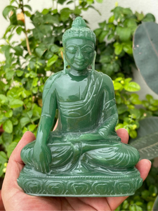 Estatua de Buda de Jade Verde Australiano |   Escultura de Buda Tallada a Mano en Piedra Preciosa Natural |   Decoración para Meditación |   Proveedor Mayorista - Product Image 1