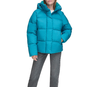 Veste matelassée pour femme sur mesure, veste d'hiver de haute qualité, respirante pour les conditions climatiques froides et les activités de plein air - Product Image 1