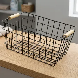 Panier de rangement en fil métallique avec poignée en bois, organisateur portable en métal pour le bureau, la salle d'étude, la cuisine, les collations, les fruits et les légumes - Product Image 5