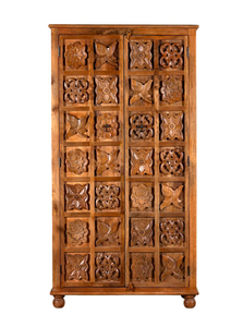 Armario Tradicional de Madera con Acabado Color Miel, Elegantes Tiradores de Latón, Armario Extensible para un Atractivo Atemporal, Ideal para Escuelas y Hospitales - Product Image 4