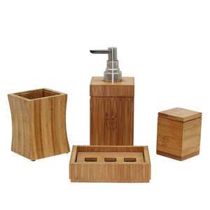 Juego de Accesorios de Baño de Cinco Piezas de Madera Natural HA Handicrafts, Ecológico y Personalizable, Elegancia Rústica para el Hogar Moderno - Product Image 5